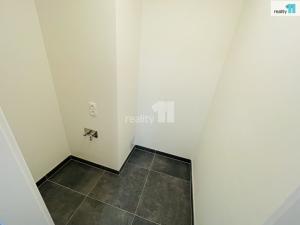 Prodej bytu 2+kk, Praha - Malešice, Azzoniho, 67 m2