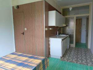 Prodej bytu 2+1, Rotava, Sídliště, 51 m2