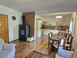 Prodej rodinného domu, Velké Březno, Mlýnská, 250 m2