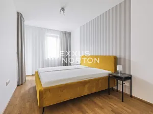 Pronájem bytu 2+kk, Praha - Karlín, Pernerova, 61 m2