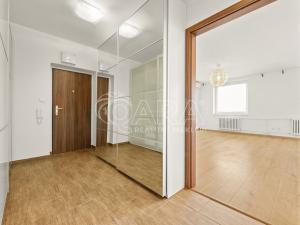 Prodej bytu 3+kk, Praha - Prosek, Stoupající, 75 m2