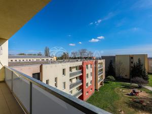 Prodej bytu 3+kk, Praha - Prosek, Stoupající, 75 m2
