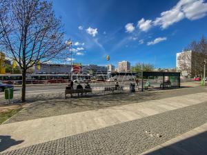 Prodej bytu 3+kk, Praha - Prosek, Stoupající, 75 m2