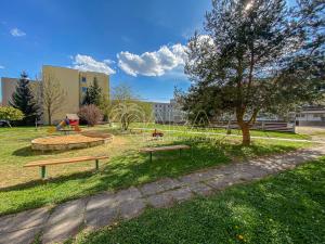 Prodej bytu 3+kk, Praha - Prosek, Stoupající, 75 m2
