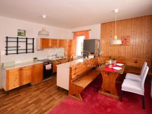 Prodej rodinného domu, Veleň, U Kovárny, 93 m2