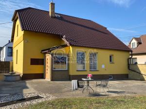 Prodej rodinného domu, Veleň, U Kovárny, 93 m2