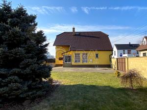Prodej rodinného domu, Veleň, U Kovárny, 93 m2