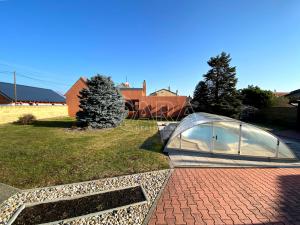 Prodej rodinného domu, Veleň, U Kovárny, 93 m2