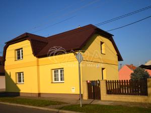 Prodej rodinného domu, Veleň, U Kovárny, 93 m2