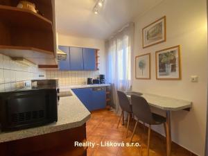 Pronájem bytu 2+1, Ústí nad Labem, Slavíčkova, 62 m2