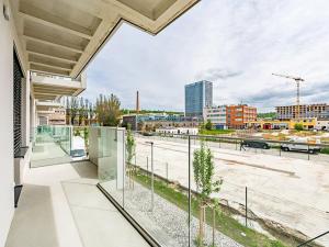 Pronájem bytu 2+kk, Praha - Vysočany, Fafkových, 58 m2