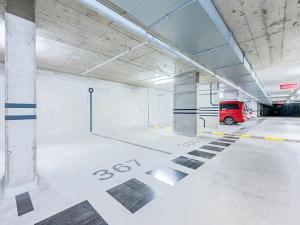 Pronájem bytu 2+kk, Praha - Vysočany, Fafkových, 58 m2