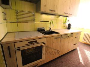 Prodej bytu 3+1, Klášterec nad Ohří, Školní, 63 m2