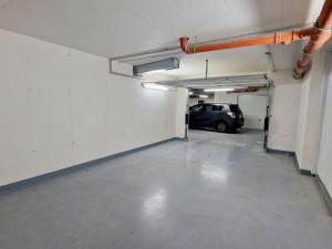 Pronájem garáže, Praha - Háje, Výstavní, 25 m2