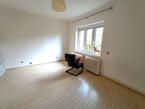 Pronájem bytu 3+1, Praha - Vokovice, V středu, 85 m2