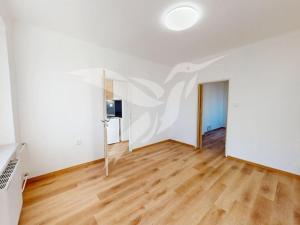 Pronájem bytu 3+1, Plzeň, Blatenská, 46 m2