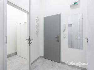 Pronájem bytu 2+kk, Praha - Kyje, Za černým mostem, 67 m2