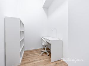 Pronájem bytu 2+kk, Praha - Kyje, Za černým mostem, 67 m2