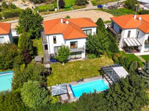 Prodej vily, Statenice - Černý Vůl, V Lukách, 348 m2