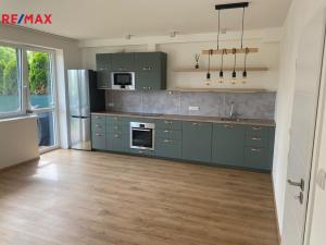 Pronájem bytu 2+kk, Jesenice, V Roháči I., 56 m2