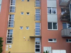 Pronájem bytu 2+kk, Jesenice, V Roháči I., 56 m2