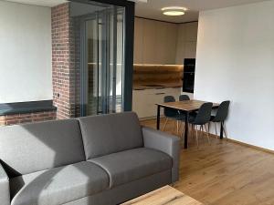 Pronájem bytu 2+kk, Praha - Nusle, Mužíkova, 64 m2