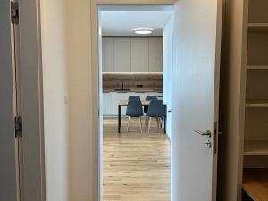 Pronájem bytu 2+kk, Praha - Nusle, Mužíkova, 64 m2