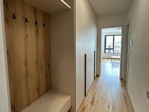 Pronájem bytu 2+kk, Praha - Nusle, Mužíkova, 64 m2