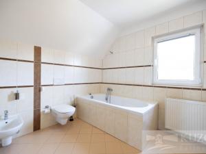 Prodej rodinného domu, Lomnička, 150 m2