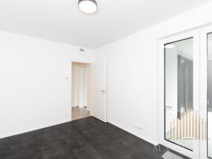 Pronájem bytu 2+kk, Praha - Hloubětín, Poděbradská, 60 m2