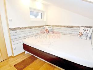 Pronájem bytu 2+1, Praha - Šeberov, Musilova, 56 m2
