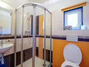 Prodej ubytování, Žacléř, Sadová, 151 m2