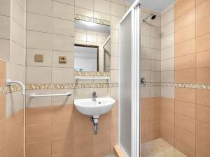 Prodej ubytování, Dolní Dvůr, 650 m2