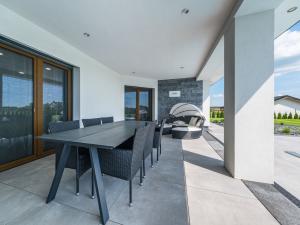 Prodej rodinného domu, Rožďalovice - Zámostí, Polní, 145 m2