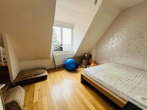 Pronájem bytu 3+kk, Praha - Radlice, 95 m2