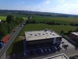 Pronájem obchodního prostoru, Říčany, Duhová, 175 m2