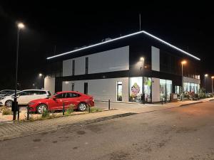 Pronájem obchodního prostoru, Říčany, Duhová, 281 m2
