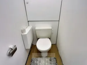 Pronájem bytu 2+kk, Praha - Hlubočepy, Pivcova, 41 m2