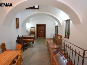 Prodej činžovního domu, Uničov, Masarykovo nám., 307 m2