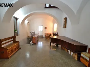 Prodej činžovního domu, Uničov, Masarykovo nám., 307 m2