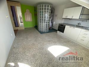 Pronájem bytu 1+1, Opava - Předměstí, Olomoucká, 42 m2