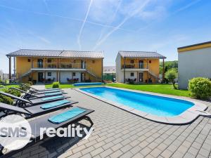 Prodej apartmánu, Milovice, 255 m2