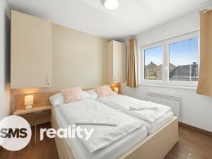 Prodej apartmánu, Milovice, 255 m2