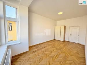 Pronájem bytu 3+kk, Praha - Karlín, Urxova, 82 m2