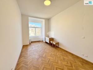 Pronájem bytu 3+kk, Praha - Karlín, Urxova, 82 m2