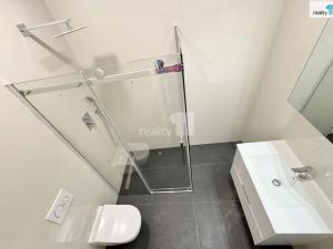 Pronájem bytu 3+kk, Praha - Karlín, Urxova, 82 m2