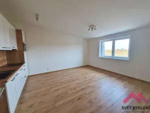 Pronájem bytu 2+kk, Praha - Kyje, Jamská, 42 m2