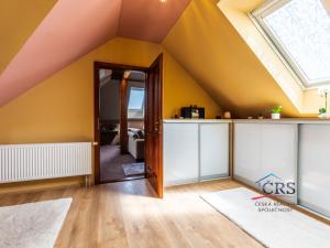 Prodej rodinného domu, Přezletice, Veleňská, 240 m2