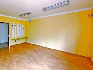 Prodej obchodního prostoru, Třebíč - Borovina, 560 m2