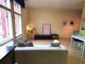 Pronájem bytu 2+kk, Praha - Vinohrady, Slezská, 50 m2